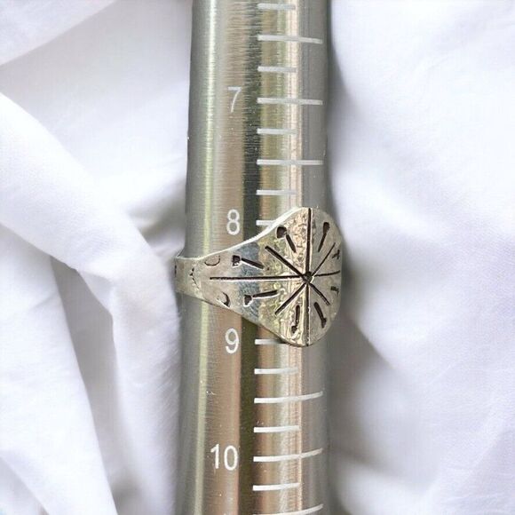 Handmade Womens Sterling Silver .925 Abstract Geometric Hammered Ring Sz 8.5 - Picture 9 of 9